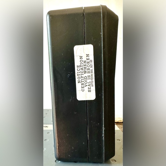 Amprobe Model AMB-1A Taut Band Analog Megohmmeter 947758 Insulation Tester - Picture 8 of 11